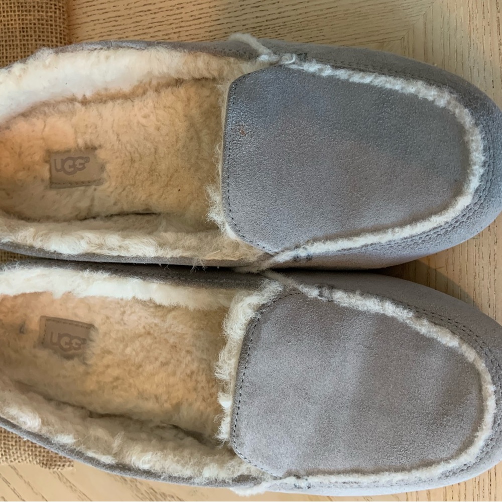 Ugg moccasins grey color